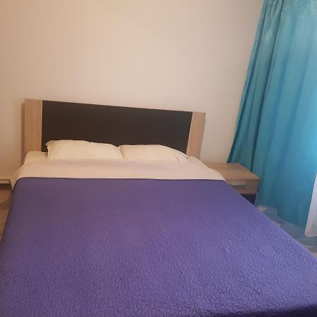 Apartament Cu 2 Camere Situat La 5 Minute De Statiunea Mamaia Constanta Luaran gambar