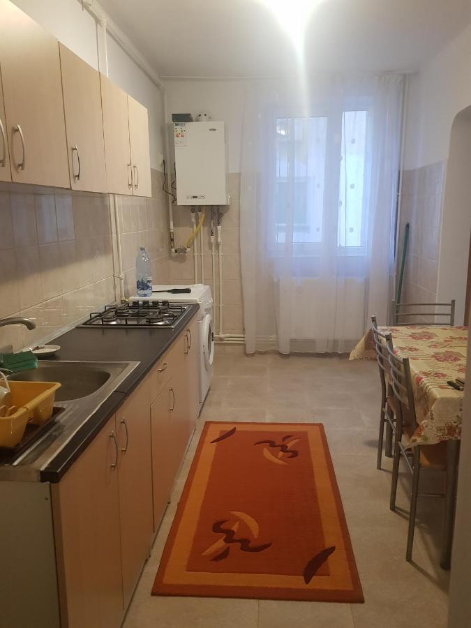 Apartament Cu 2 Camere Situat La 5 Minute De Statiunea Mamaia Constanta Luaran gambar