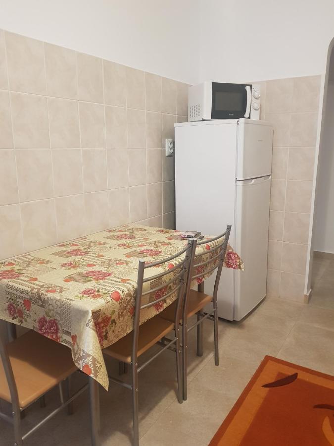 Apartament Cu 2 Camere Situat La 5 Minute De Statiunea Mamaia Constanta Luaran gambar
