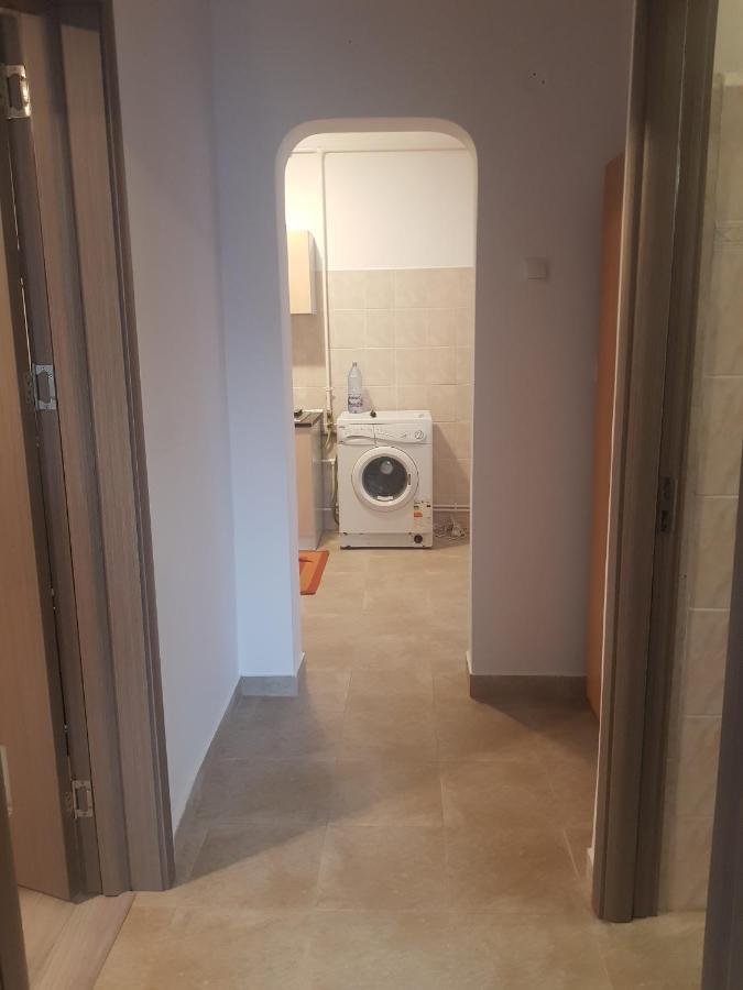Apartament Cu 2 Camere Situat La 5 Minute De Statiunea Mamaia Constanta Luaran gambar